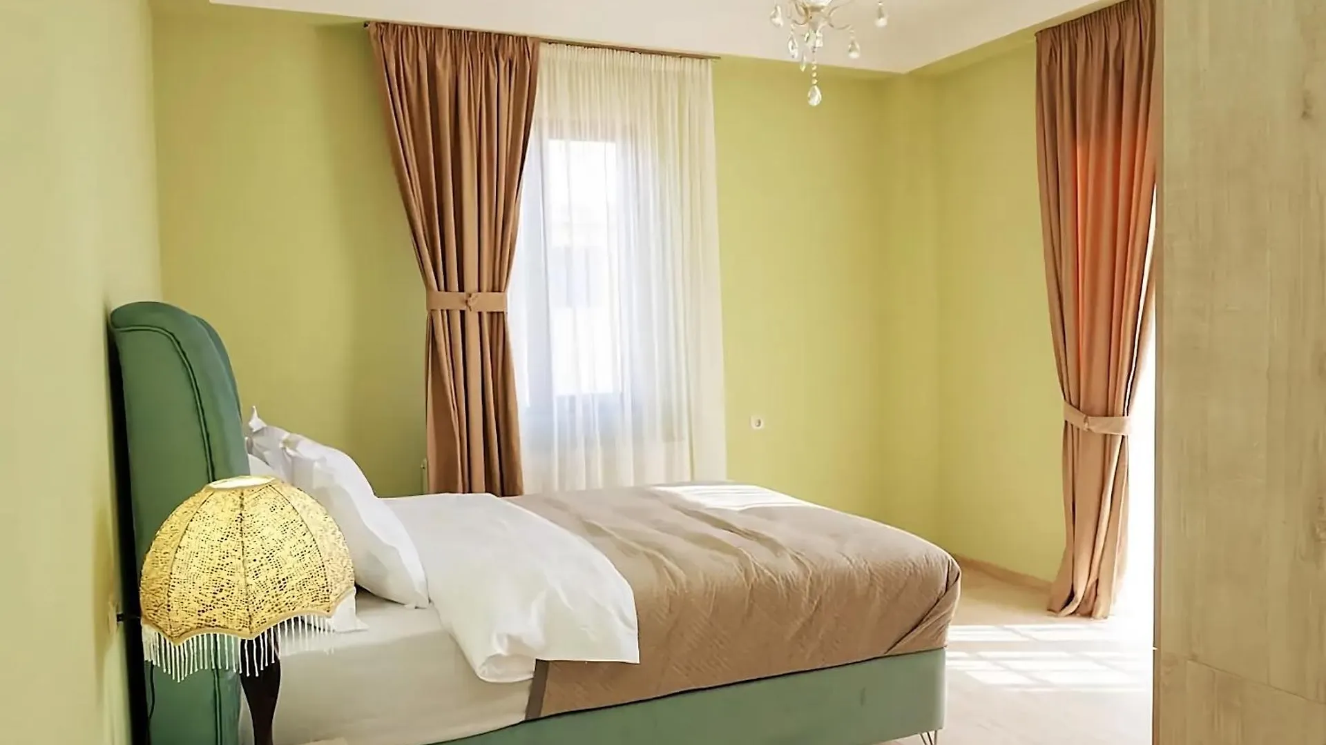 Hotel Tbilisi Mare 0*,  Georgien